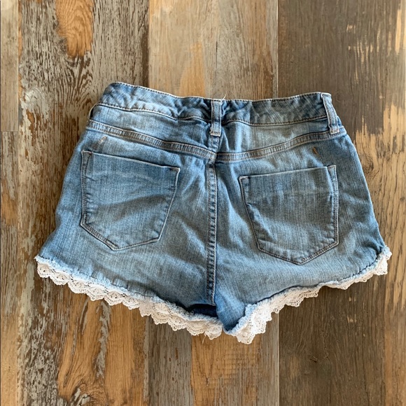 🌼3 for 30 shorts deal🌼 Mossimo Shorts - Picture 2 of 3
